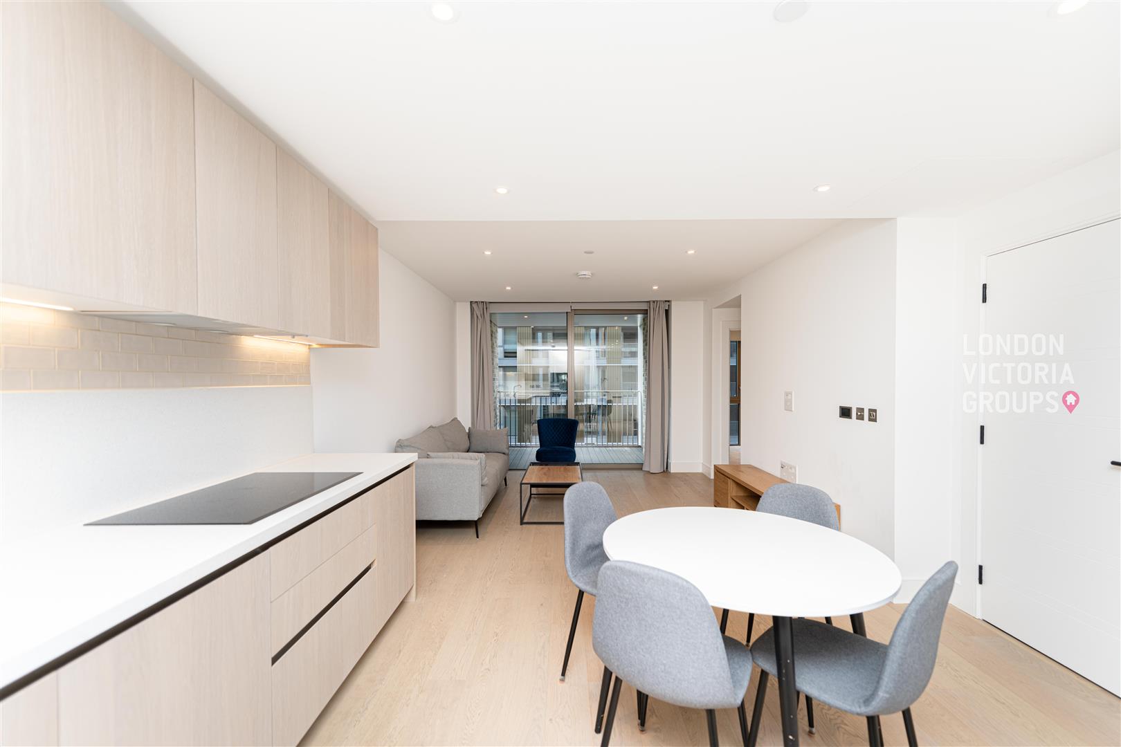 2 bed property in Salisbury House, 5 Palmer Road, London